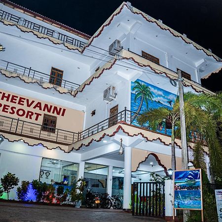 Theevanni Resort Triquinimale Exterior foto