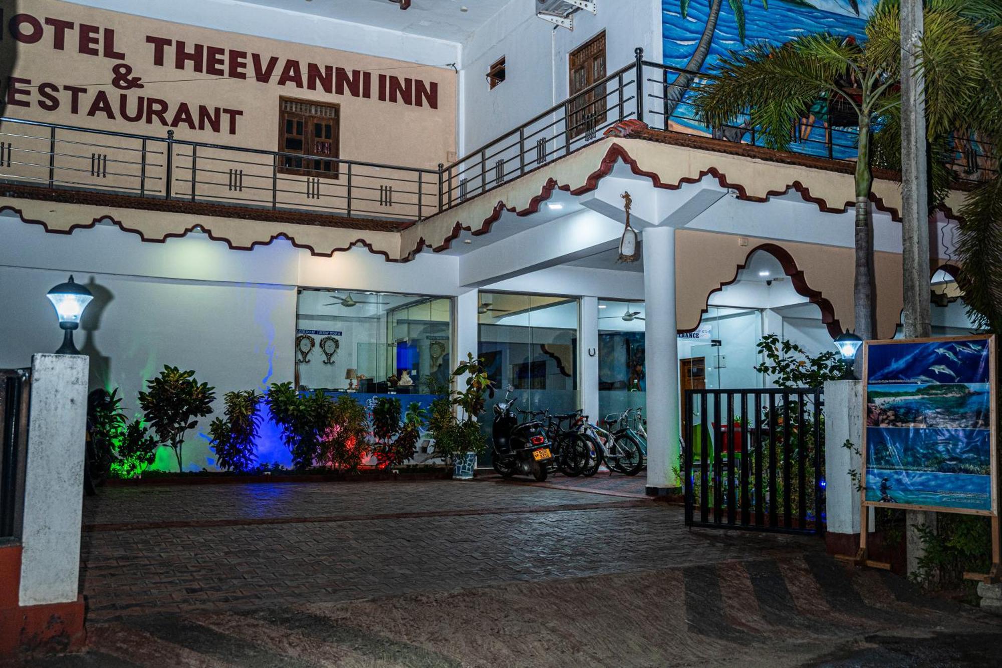 Theevanni Resort Triquinimale Exterior foto